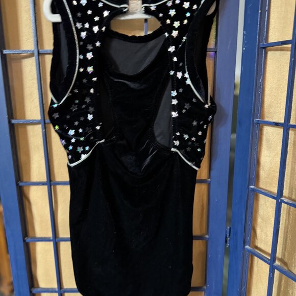 💫 Alpha Factor Black Velvet Star Leotard Girls CL - Picture 7 of 10
